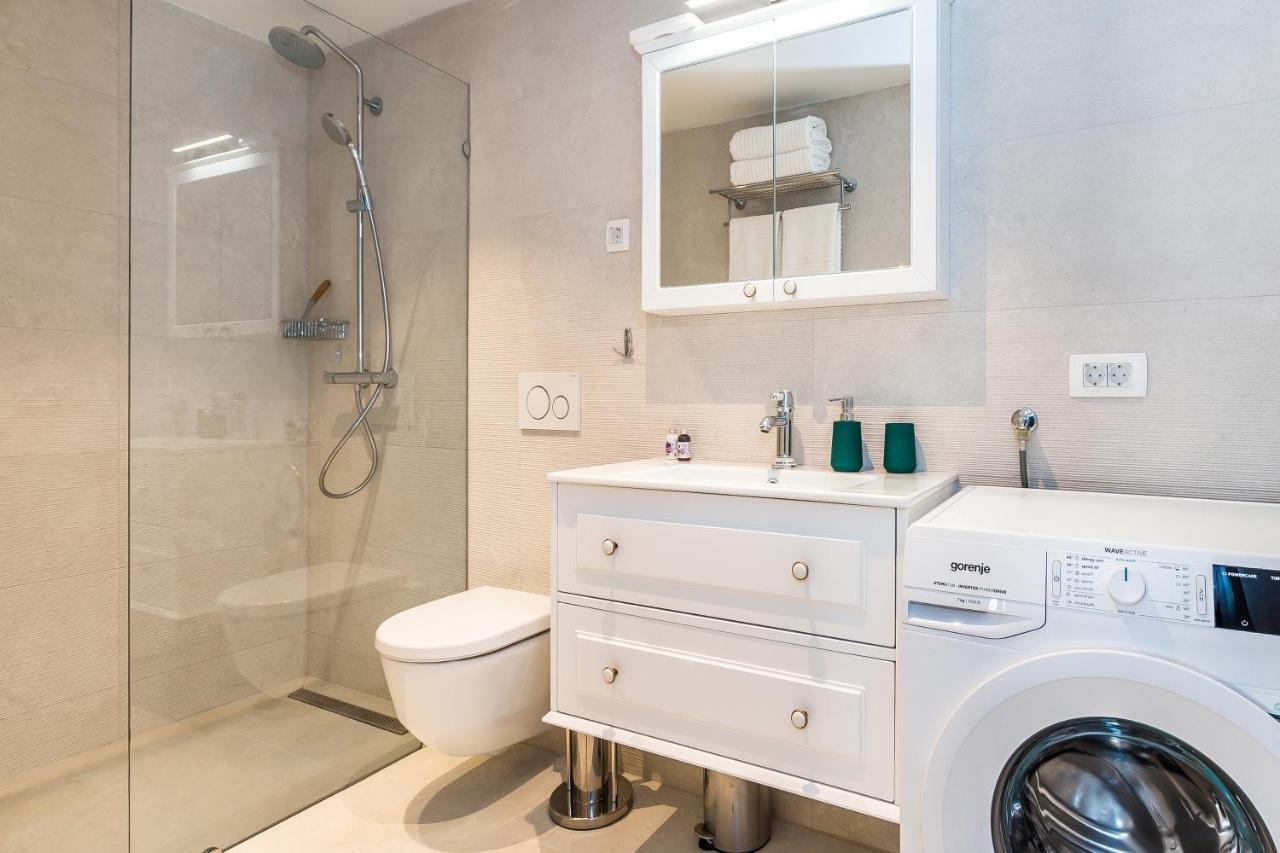 Luxury Apartments Azalea Primošten المظهر الخارجي الصورة