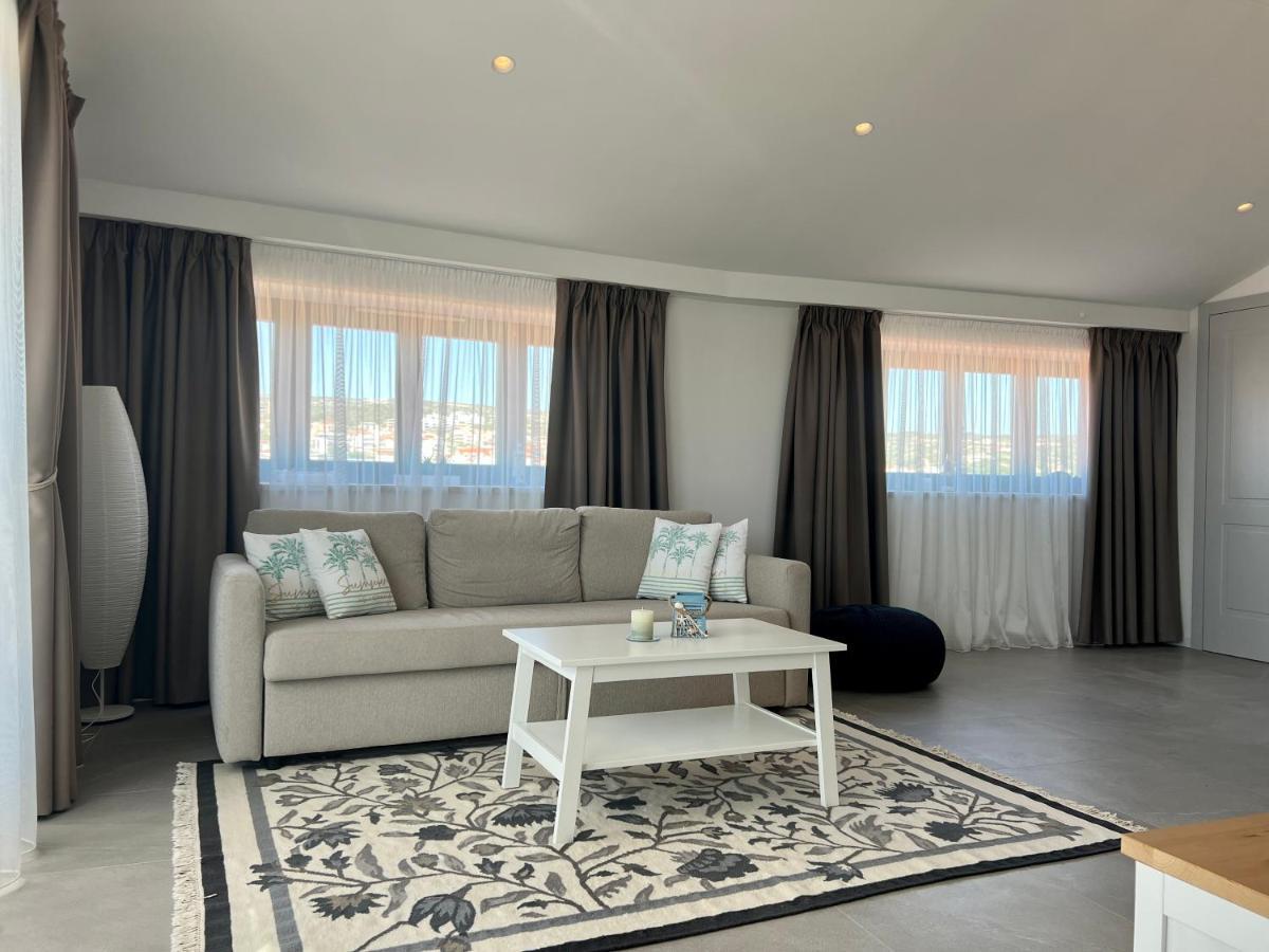 Luxury Apartments Azalea Primošten المظهر الخارجي الصورة