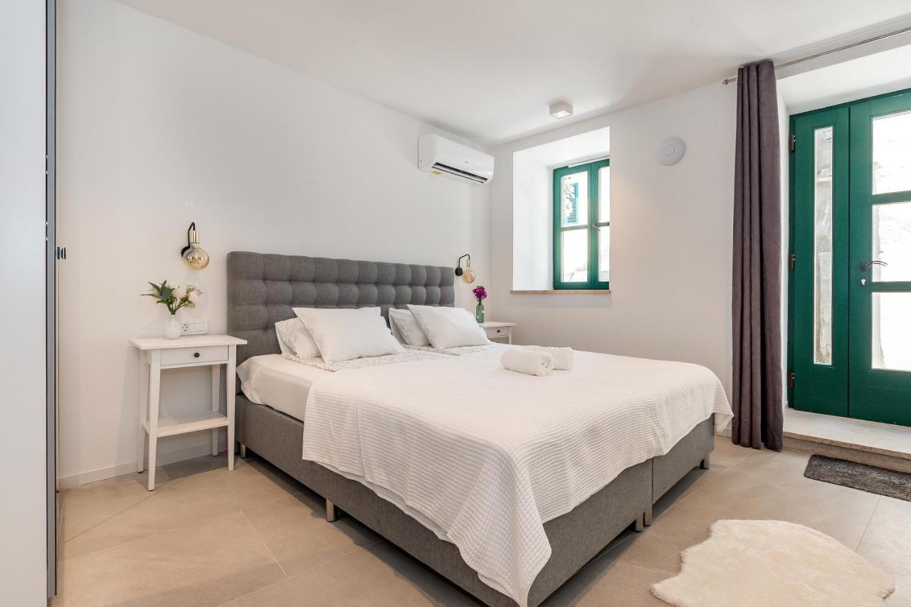 Luxury Apartments Azalea Primošten المظهر الخارجي الصورة